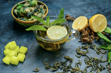 Usare il tè alla canapa e i suoi benefici